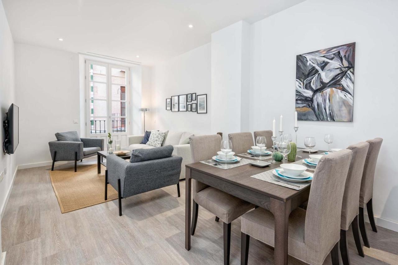 Merced Suites In Malaga By Solaga Holiday Homes Εξωτερικό φωτογραφία