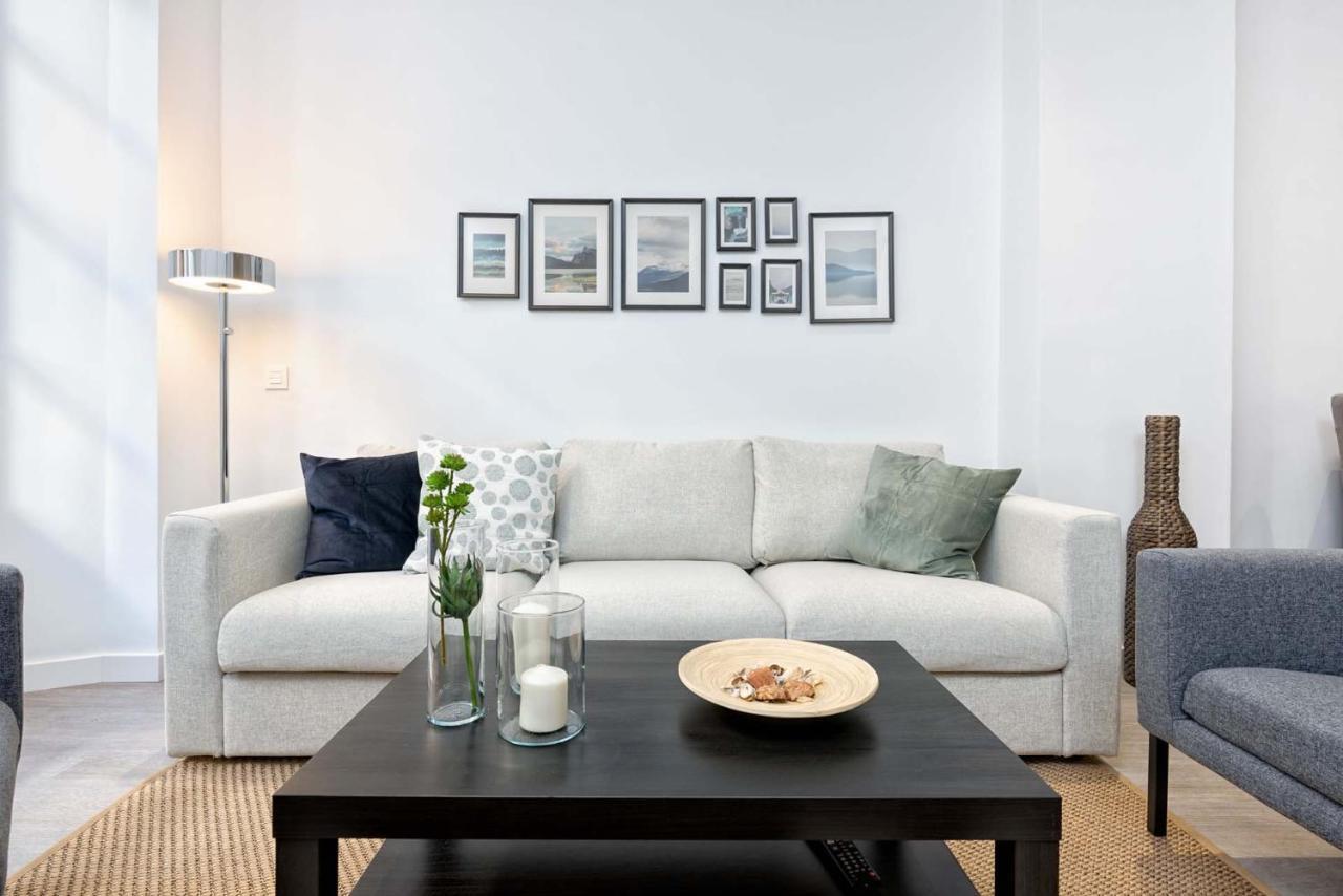 Merced Suites In Malaga By Solaga Holiday Homes Εξωτερικό φωτογραφία