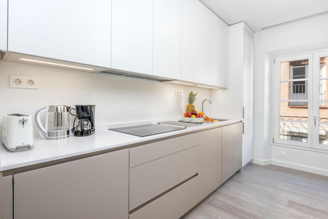 Merced Suites In Malaga By Solaga Holiday Homes Εξωτερικό φωτογραφία