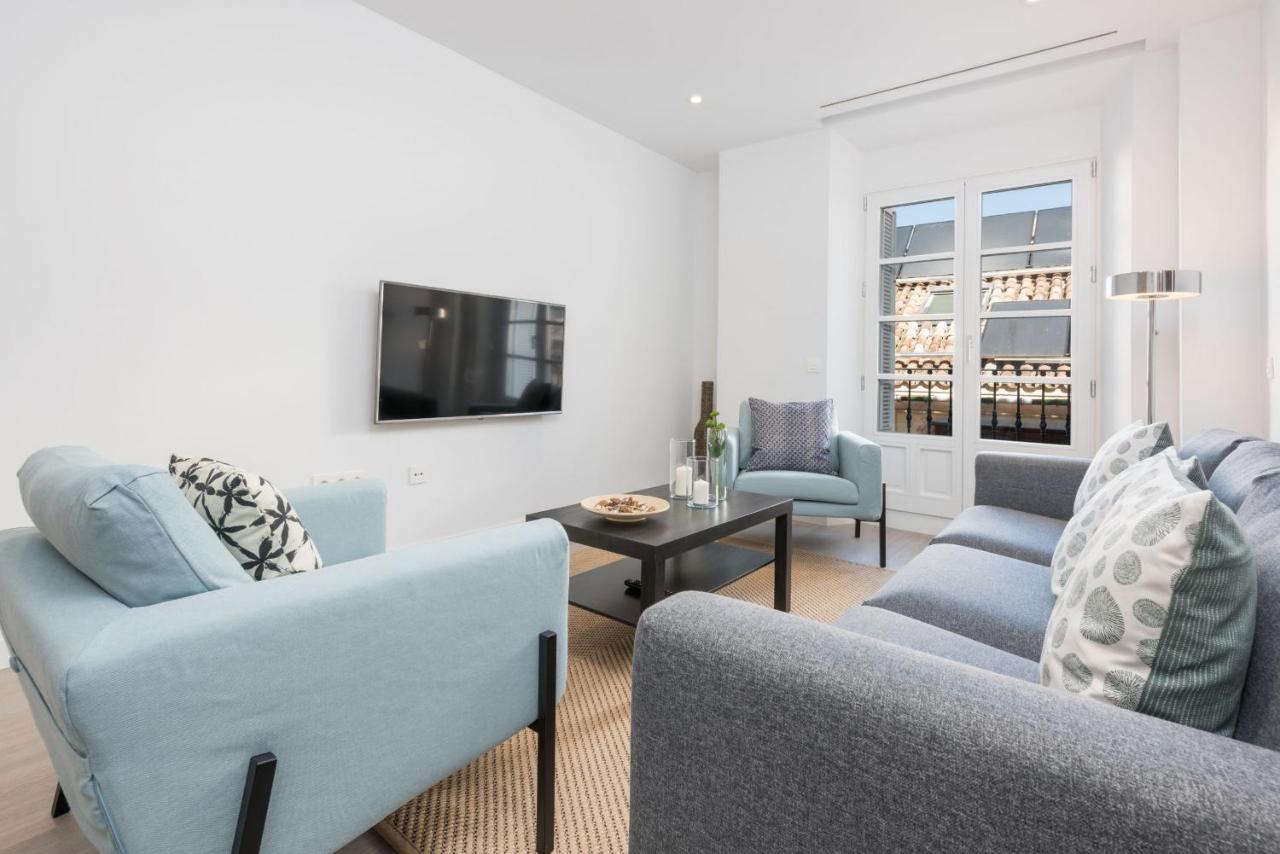 Merced Suites In Malaga By Solaga Holiday Homes Εξωτερικό φωτογραφία
