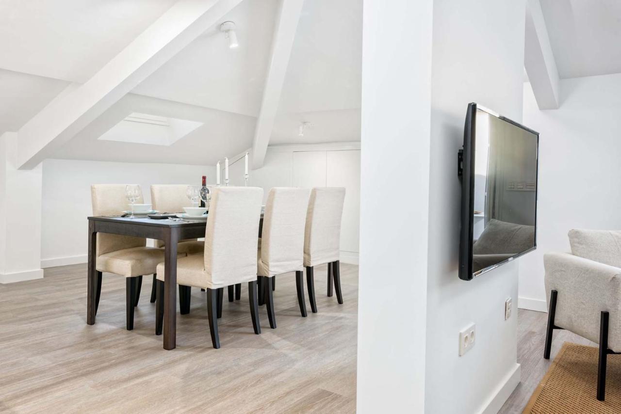 Merced Suites In Malaga By Solaga Holiday Homes Εξωτερικό φωτογραφία