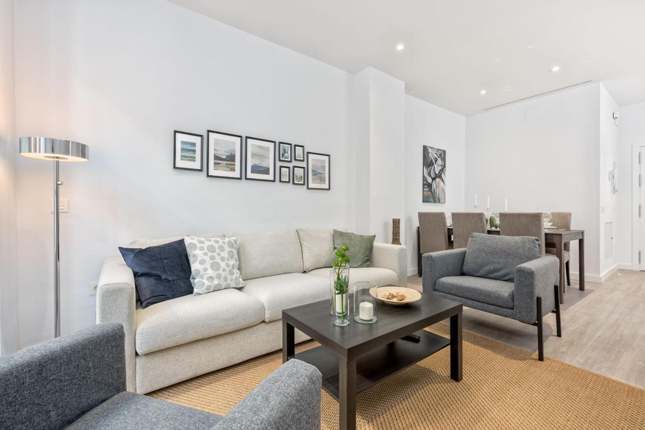 Merced Suites In Malaga By Solaga Holiday Homes Εξωτερικό φωτογραφία