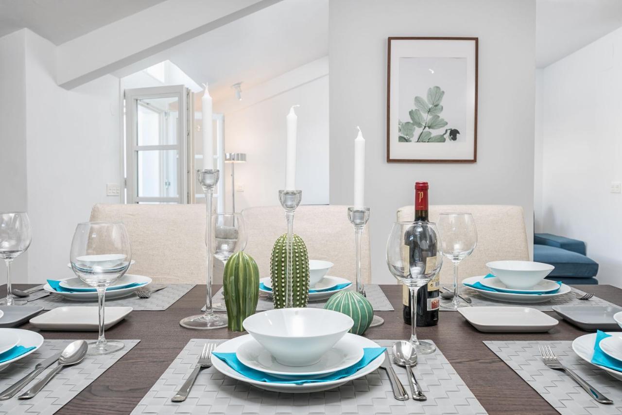 Merced Suites In Malaga By Solaga Holiday Homes Εξωτερικό φωτογραφία